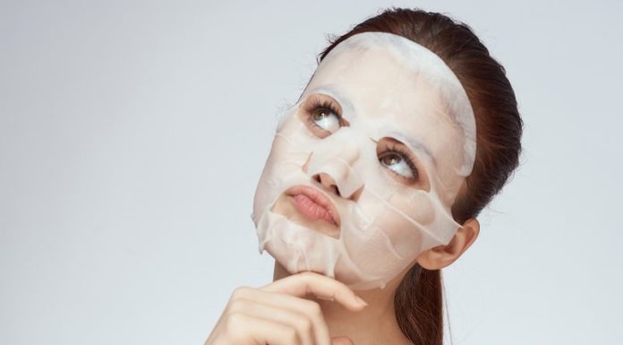 7 Common Mistakes in Applying Face Masks That Make Your Skin Worse