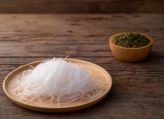 Delicious and Easy Recipe: Sticky-Free Seafood Stir-Fried Glass Noodles