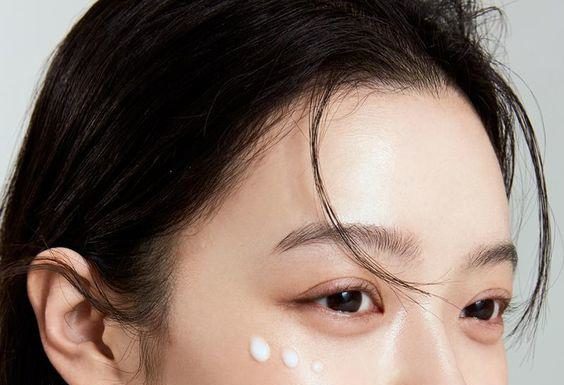 Essential Skin Brightening Ingredients to Look for: Must-Have Beauty Products