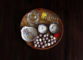 How to make crispy and fragrant pickled garlic with chili vinegar, without any green or mushy garlic