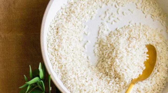 Get fair and smooth skin with this rice water mix