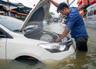 Tips for identifying cars with a history of water damage