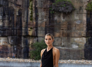 Oversized trousers take over the winter 2023 work wardrobe – ladies, don’t overlook them.