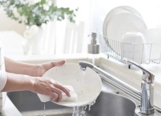 Tips for Cleaning Dishes without Dishwashing Liquid