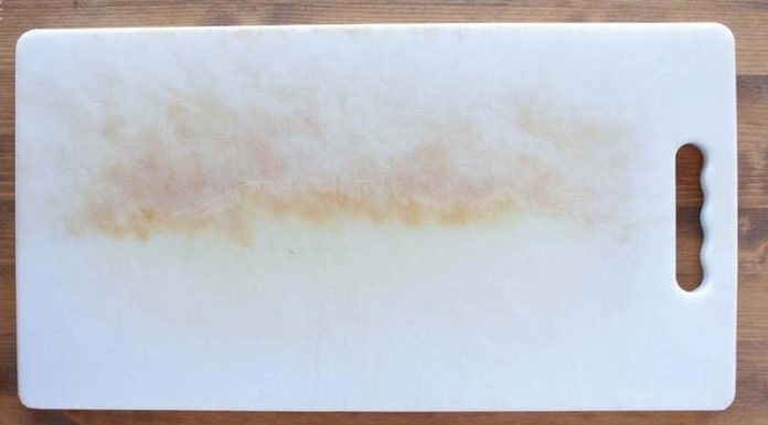 Should I replace my plastic cutting board with multiple cuts? How can I maintain a plastic cutting board?