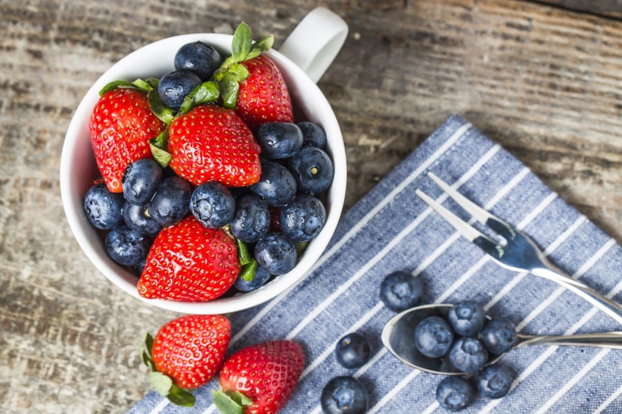 4 Foods to Eliminate Hyperpigmentation and Dark Spots while Nourishing the Skin