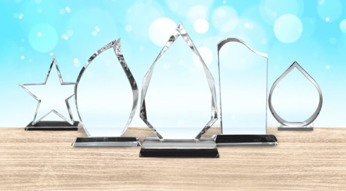 8 Meaningful and Practical End-of-Year Gifts for Employees