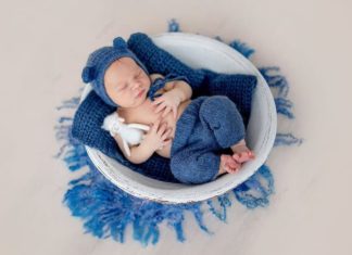 Babies born in this month often have auspicious destinies, grow up to be successful, and promise abundant wealth.