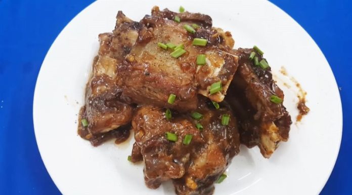 Delicious and Flavorful Homemade Black Pepper Beef Ribs for Family Meal