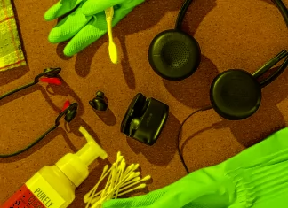 Don’t miss out on how to clean your over-ear headphones for a pristine sound experience