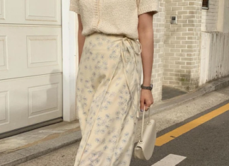 Discover Korean girls’ long skirt fashion tips and be amazed by the simplicity of looking stylish.