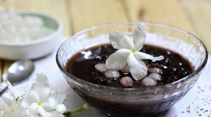 Don’t Add Cold Water When Cooking Black Bean Soup: Add This Ingredient to Save Time