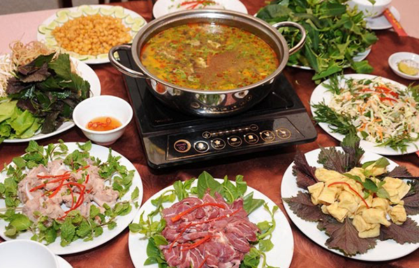 Irresistibly delicious recipe: Crab and corn hotpot.