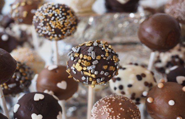 Don’t Tackle These Foods If You’re Wearing Braces