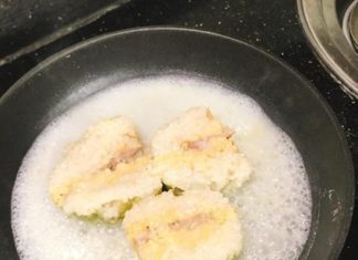 Crispy fried sticky rice cake with an extra twist: Perfectly crunchy, yet irresistibly flavorful