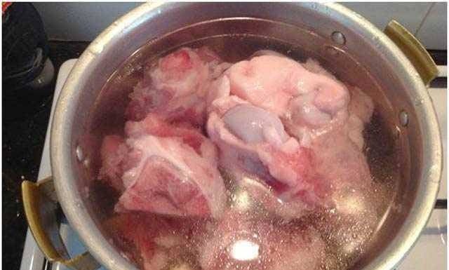 Don’t just use cold water to clean the bone cave: Add this clear liquid to make the water sweet, not smelly