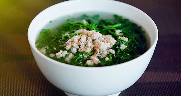 A calcium-rich vegetable that is 36 times more nutritious than bone broth, delicious and helps prevent obesity.