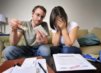 4 Spending Habits That Lead to Debt