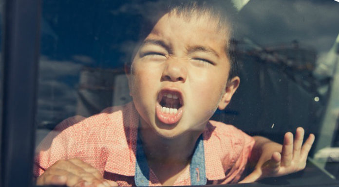 Spoiled children will reveal their character when they are young, parents should correct them immediately