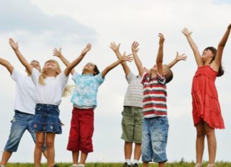 6 Things Parents Often Say to Their Children that Unintentionally Put Pressure on Them