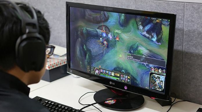 What is FPS? Meaning of FPS explained. Understanding the significance of FPS in gaming.