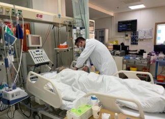 Eating overnight fried rice with eggs causes wife’s death, husband suffers severe poisoning: Doctor issues important warning