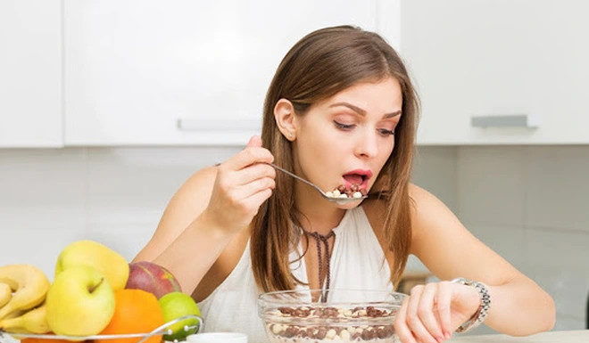 Keep These 3 Habits When Eating for Your Weight Loss Plan to Succeed in the Long Run