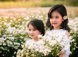 Born at this hour, a child is strong in its infancy and talented as it grows, a source of pride for parents.