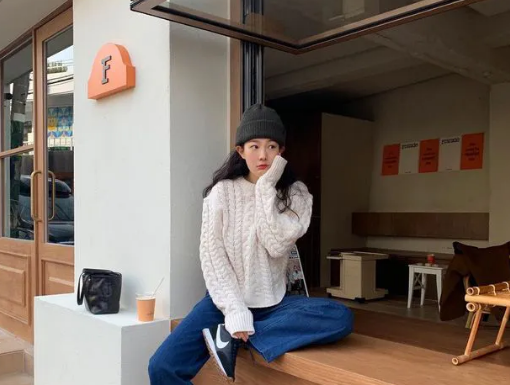 4 Stylish and Cozy Sweater Options to Keep You Warm on Cold Days