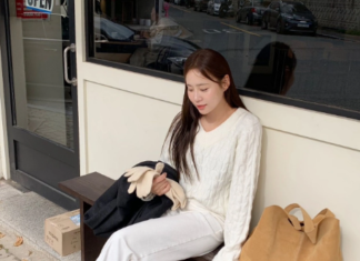 5 Stylish and Minimalistic Sweaters for Fashion-Forward Women