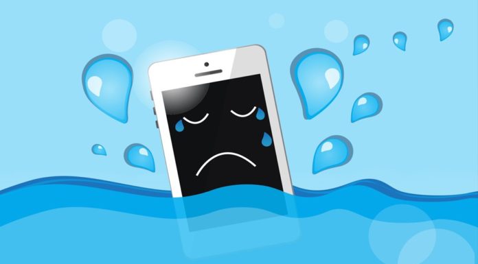 How to Fix a Water-Damaged Phone and Get it Working Again in No Time