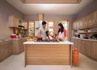 Ancestral Kitchen: The Key to a Strong, Wealthy and Prosperous Family