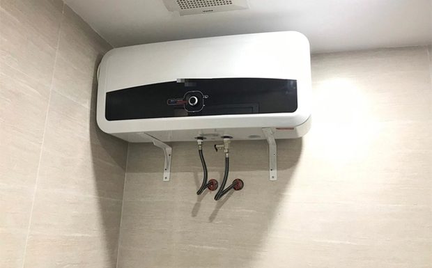 Direct or indirect use of hot and cold showers: The choice is yours, but not everyone knows the difference.