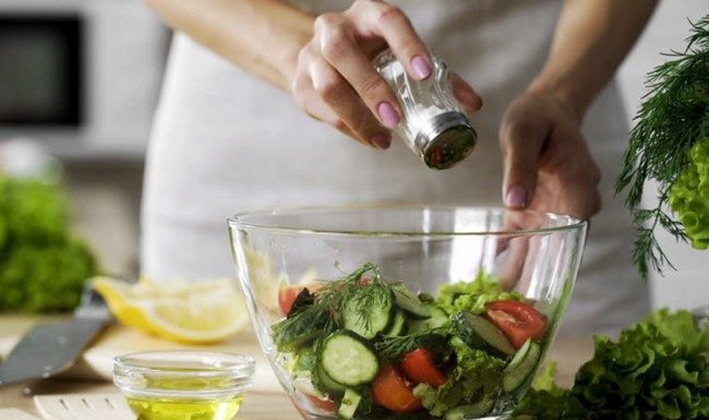 4 Ways to Get Rid of Eye Bags and Restore a Beautiful Face