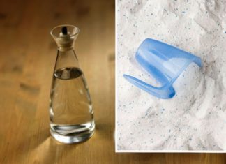 Unexpected Benefits of Mixing Laundry Detergent with Vinegar that Save Money