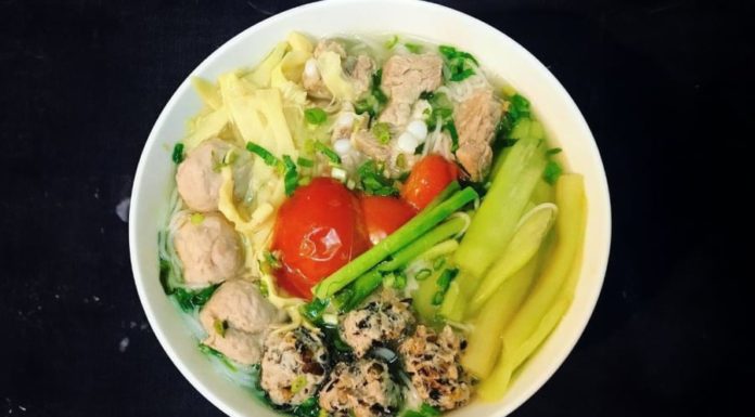 Delicious and Authentic Hanoi-style Bun Dọc Mùng Recipe: Tender and Flavorful Meat, Soft and Sweet Mung Bean Noodles, Say Goodbye to Itchiness with this Secret Ingredient.