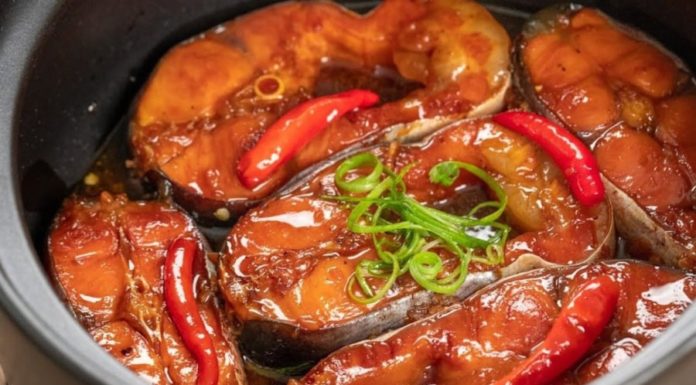 Delicious and Convenient Electric Rice Cooker Fishbone Stew Recipe, No-Fuss Fish Stew Without Using the Stove, Saves Energy