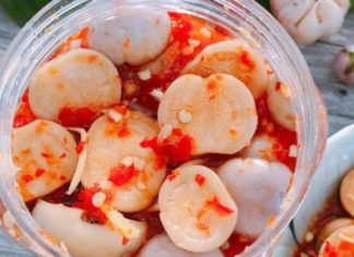 Crispy, Non-Soggy, Non-Greasy White Salted Peanut with just one secret: Easy as pie