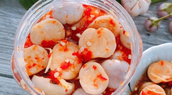 Crispy, Non-Soggy, Non-Greasy White Salted Peanut with just one secret: Easy as pie