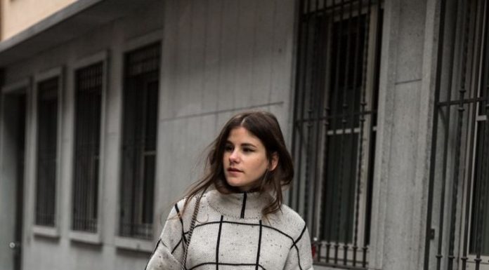 The Ultimate Guide to Curating Festive Ensembles: 6 Tips to Mix and Match for Christmas Cheer