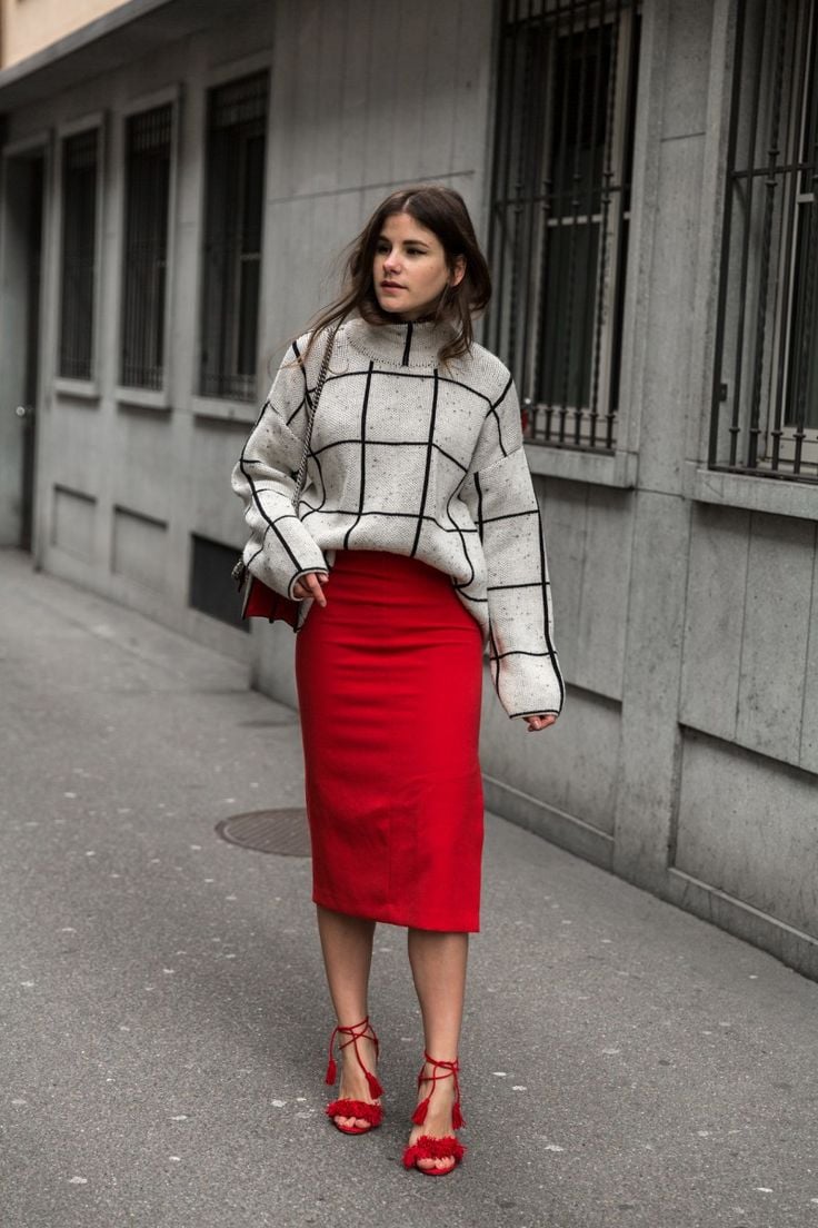 The Ultimate Guide to Curating Festive Ensembles: 6 Tips to Mix and Match for Christmas Cheer
