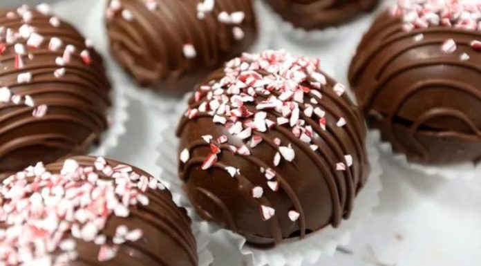 Hot Christmas Chocolate Bomb Recipe