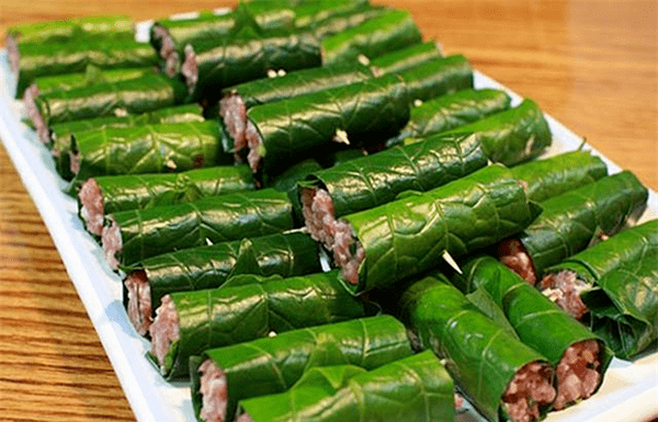 10 Beautiful and Perfectly Rolled Grilled Betel Leaf Wraps: A Tempting Delight
