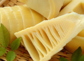 Sweet and crispy vegetable suitable for digestion, perfect for cooking with meat.