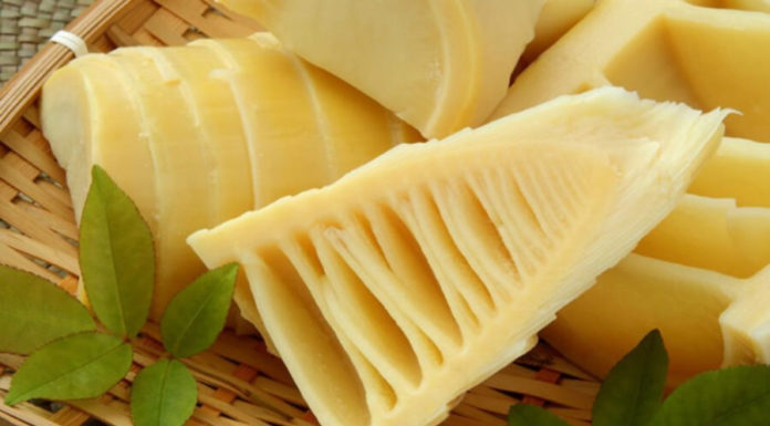 Sweet and crispy vegetable suitable for digestion, perfect for cooking with meat.