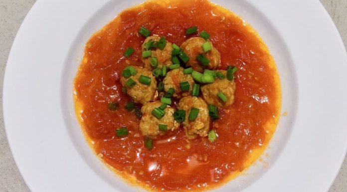 2 Delicious and Easy Tomato Sauce Meatball Recipes That Anyone Can Make
