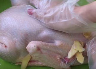 The Ultimate Guide to Cooking Duck: A Delicious and Fragrant Feast.