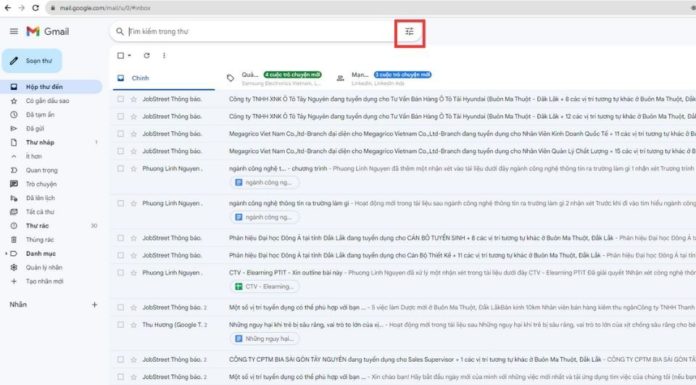 Guide to quickly retrieving important old emails on Gmail and Outlook