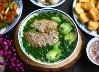 Cooking crab soup, the cement brick turns into a natural floating block, clear and delicious broth: Just one trick