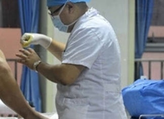 Why should women shave their pubic hair before giving birth?